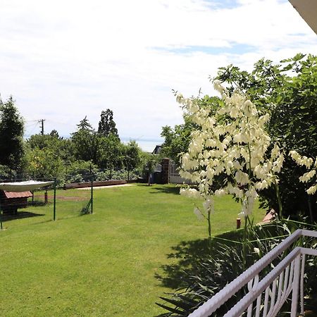 Gyoengyoem Apartman Balatonalmádi Екстериор снимка