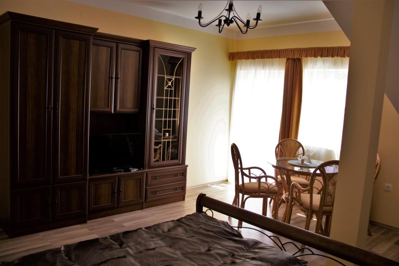 Gyoengyoem Apartman Balatonalmádi Екстериор снимка